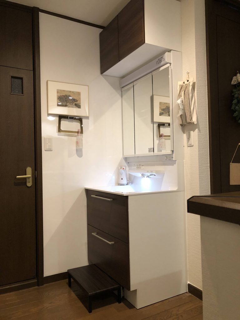 レストルーム・洗面化粧台交換|施工写真7